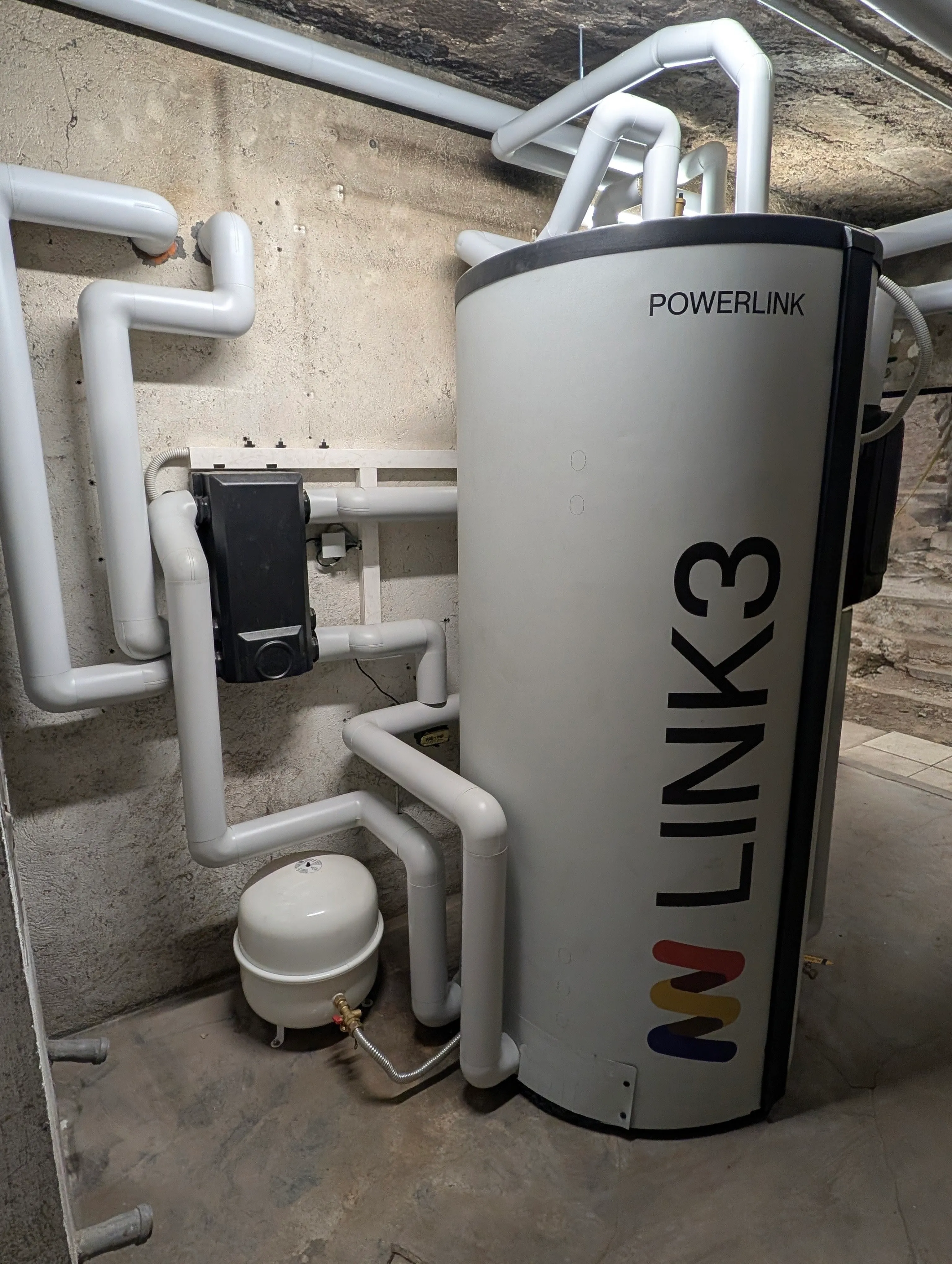 Powerlink speicher im gewoelbekeller
